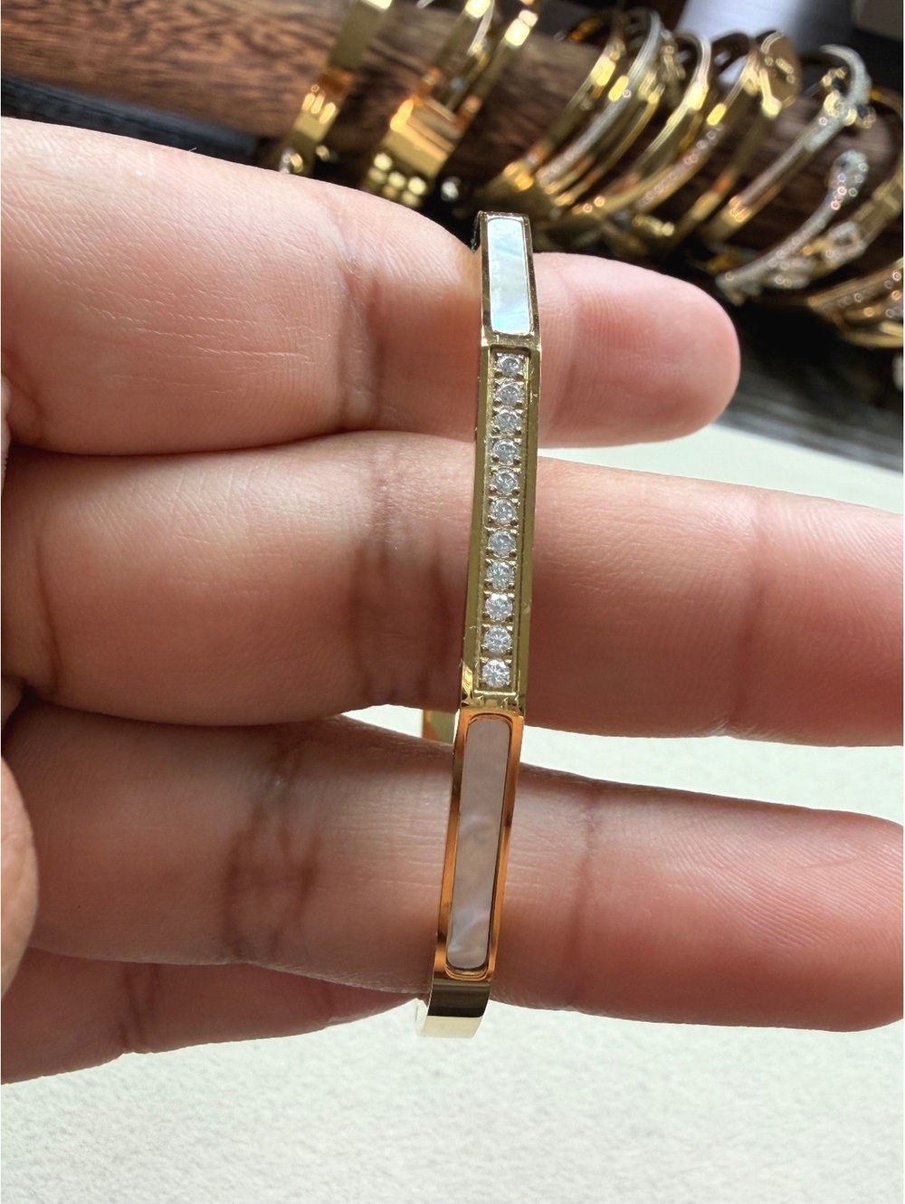 Non-Tarnish 18K Gold Plated Pearl Crystal Bangle